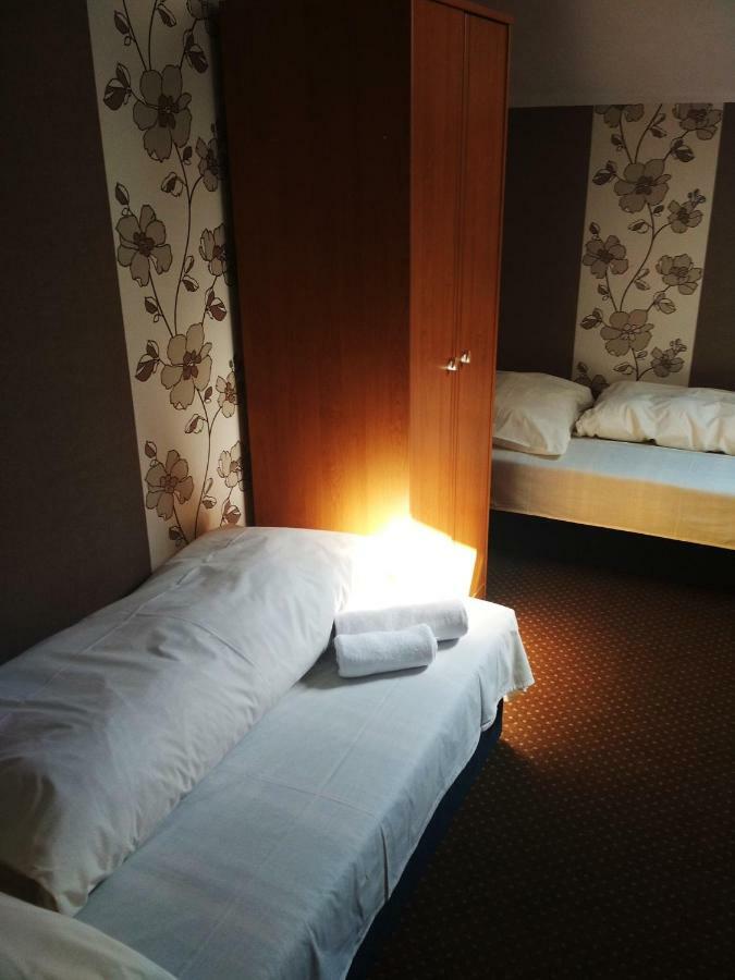 Sawik Dziekanowice Motel Lednogora Eksteriør bilde